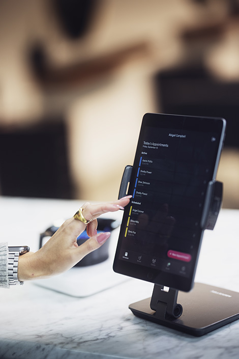 Balance connectée Vish : pesée initiale de la formule couleur